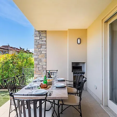 Apartment La Perla